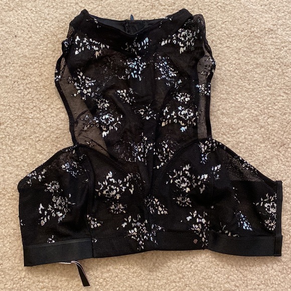 Valentine 💖NWT VERY SEXY Shine Lace High-neck Bra - Picture 7 of 14